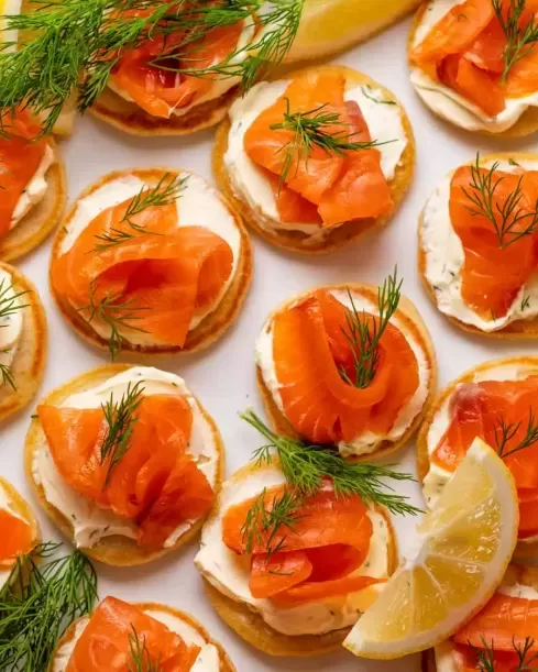 Smoked salmon bellini, cream-cheese , capers, fresh dill