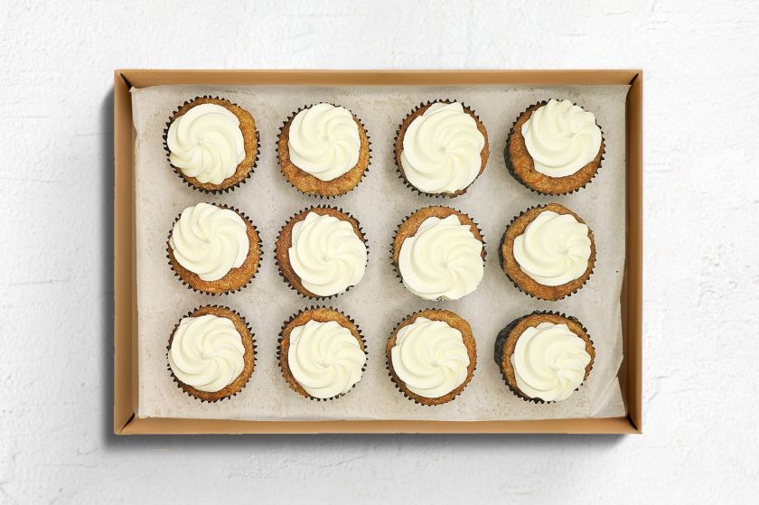 carrot cupcakes 12 piece platter