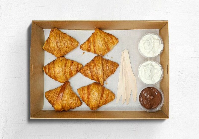 Mini croissants served with Nutella 6 piece platter